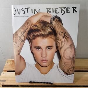 2016 Justin Bieber 12 Poster Book - NEW